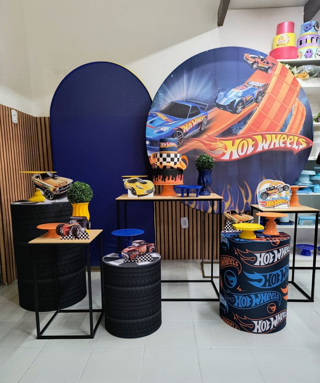 Kit Composição Hot Wheels  - Lilas Decor Locações e Festas