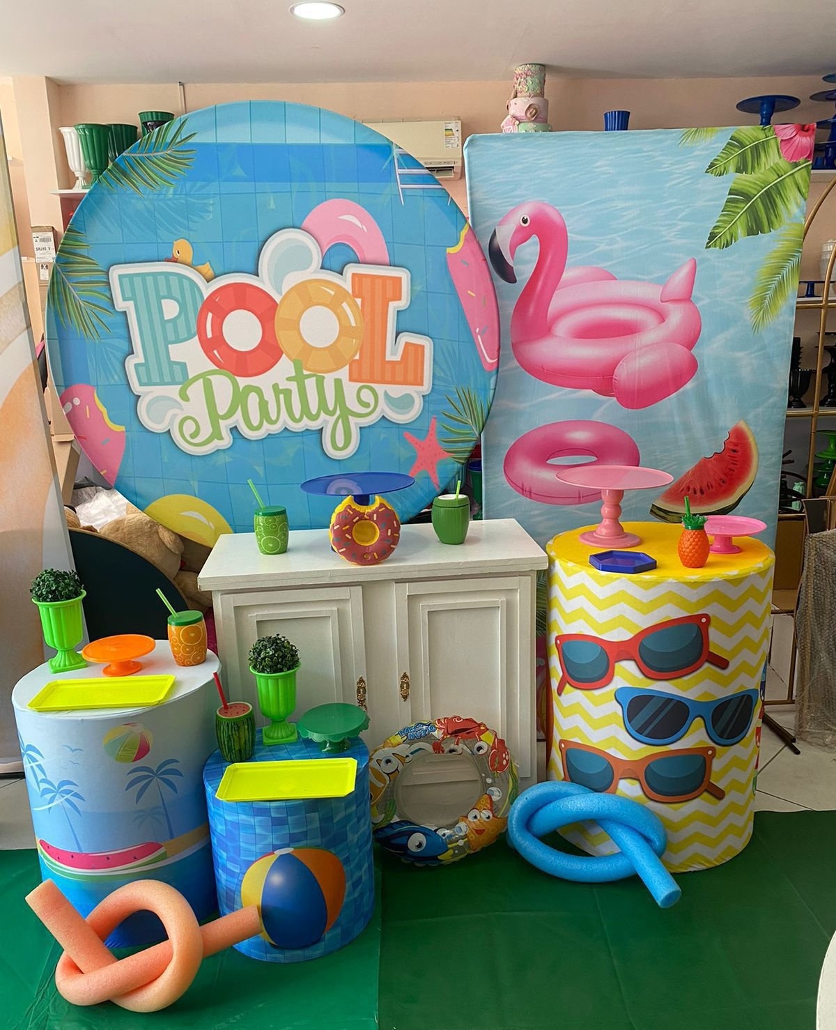Pool Party Com Lateral - CARLOS HENRIQUES DE OLIVEIRA CRESPO 52601125