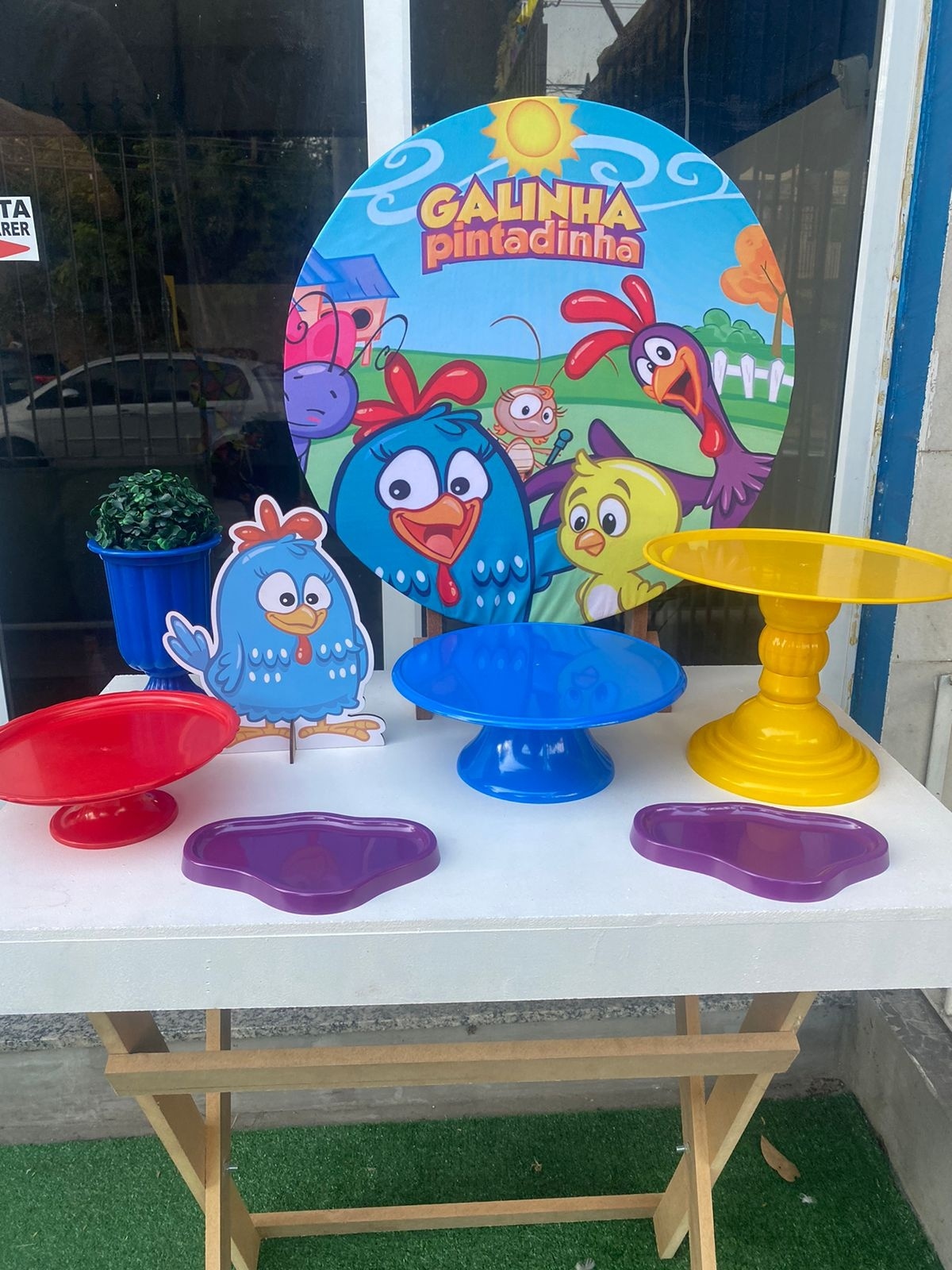 Mini Kit Galinha Pintadinha - CARLOS HENRIQUES DE OLIVEIRA CRESPO 52601125