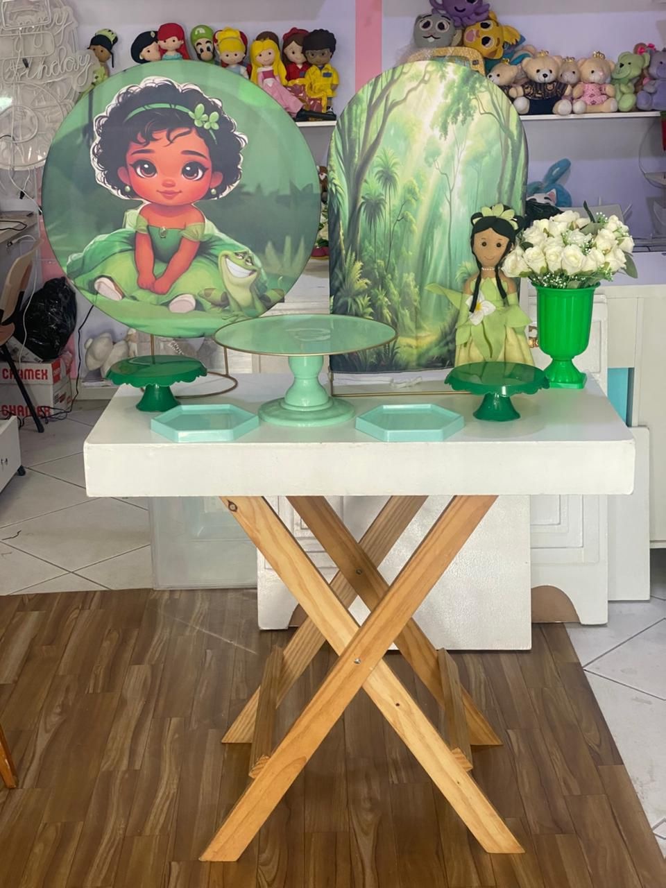 Mini Kit Princesa Sophia Com Mini Painel Romano - CARLOS HENRIQUES DE OLIVEIRA CRESPO 52601125
