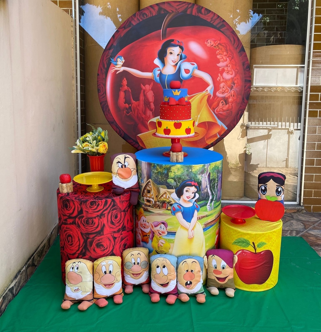 Branca de Neve - CARLOS HENRIQUES DE OLIVEIRA CRESPO 52601125