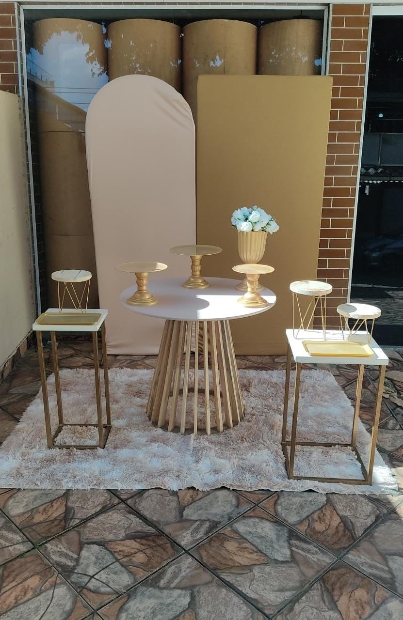 Rustico Bege Com Mesa Ferro - CARLOS HENRIQUES DE OLIVEIRA CRESPO 52601125