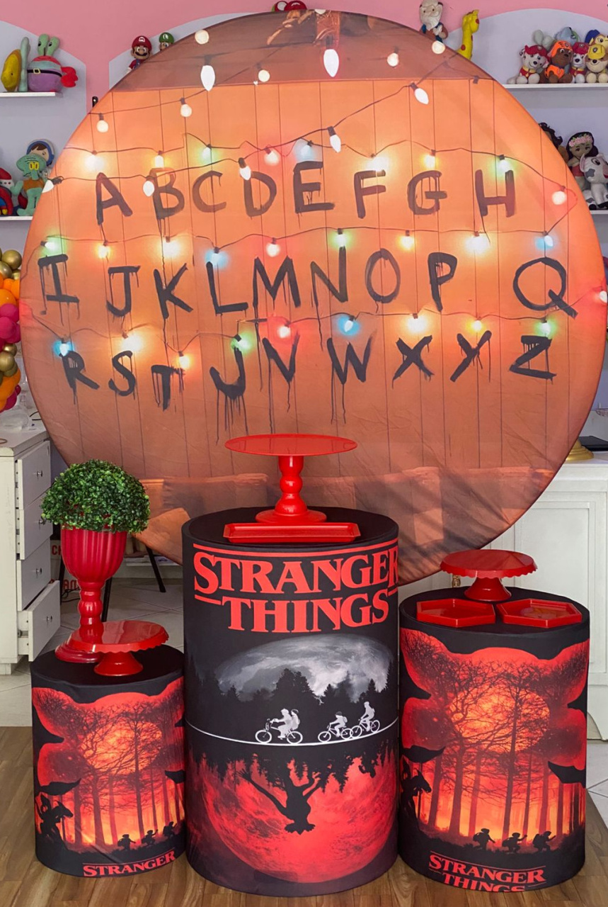 Stranger Things 2 - CARLOS HENRIQUES DE OLIVEIRA CRESPO 52601125