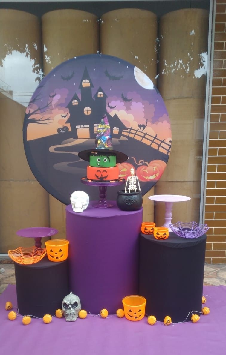 Halloween - CARLOS HENRIQUES DE OLIVEIRA CRESPO 52601125
