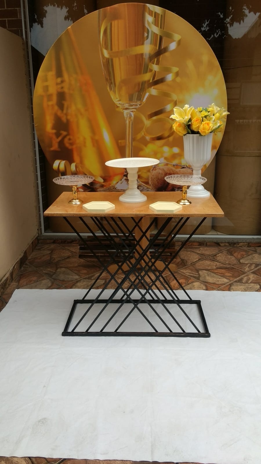 Ano Novo 2 Mesa de Ferro - CARLOS HENRIQUES DE OLIVEIRA CRESPO 52601125
