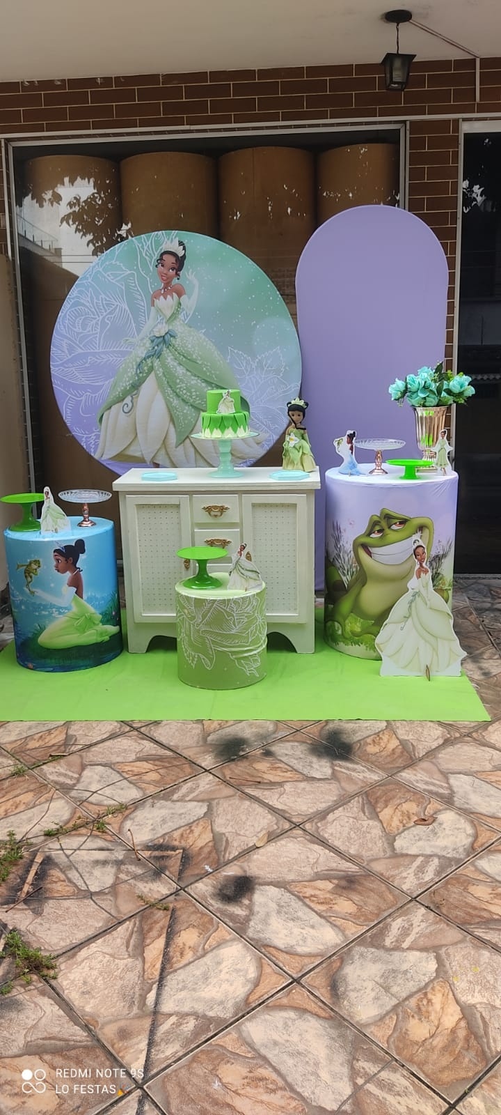 Tiana Comoda E Romano - CARLOS HENRIQUES DE OLIVEIRA CRESPO 52601125