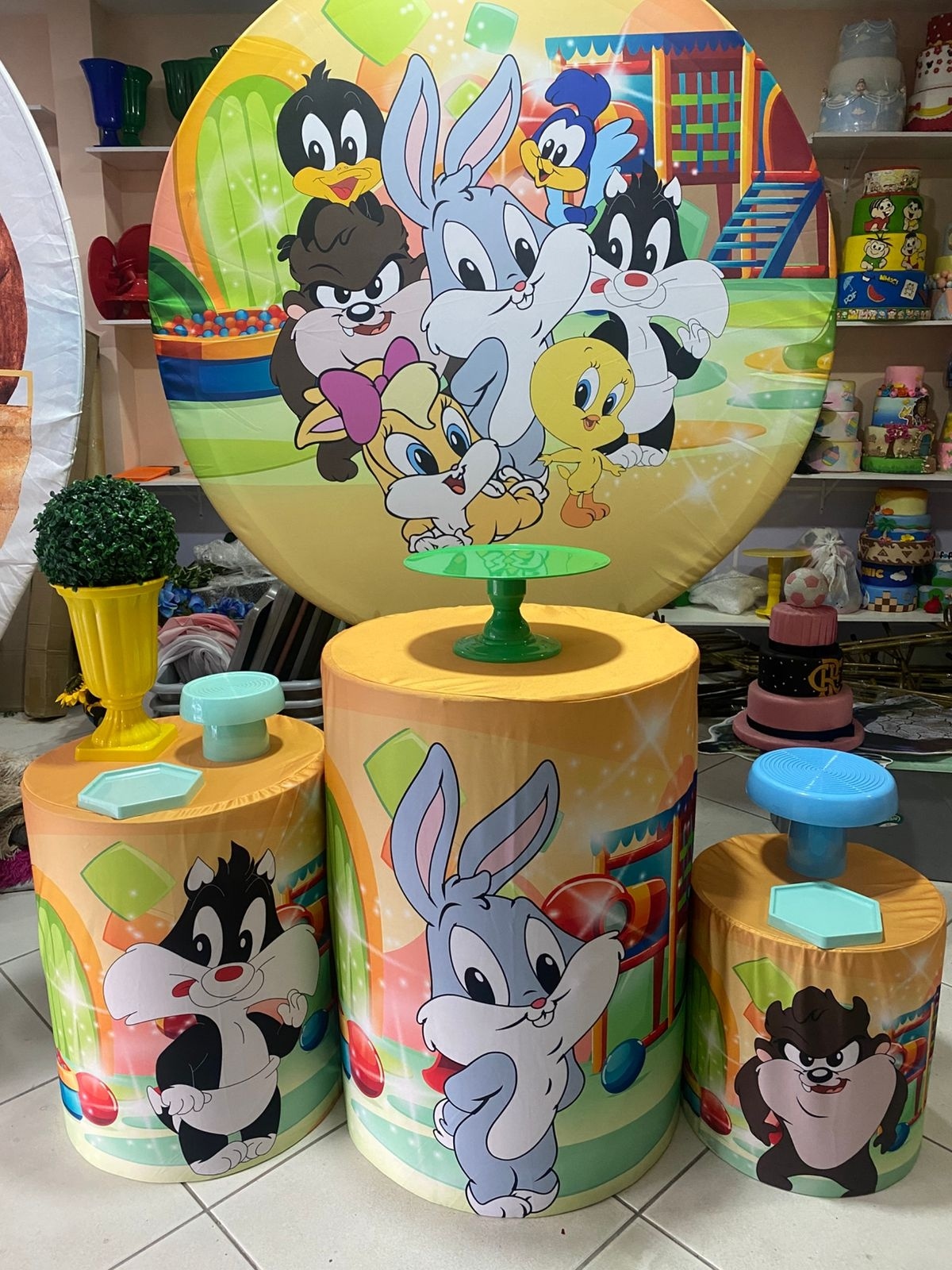 Looney Tunes - CARLOS HENRIQUES DE OLIVEIRA CRESPO 52601125