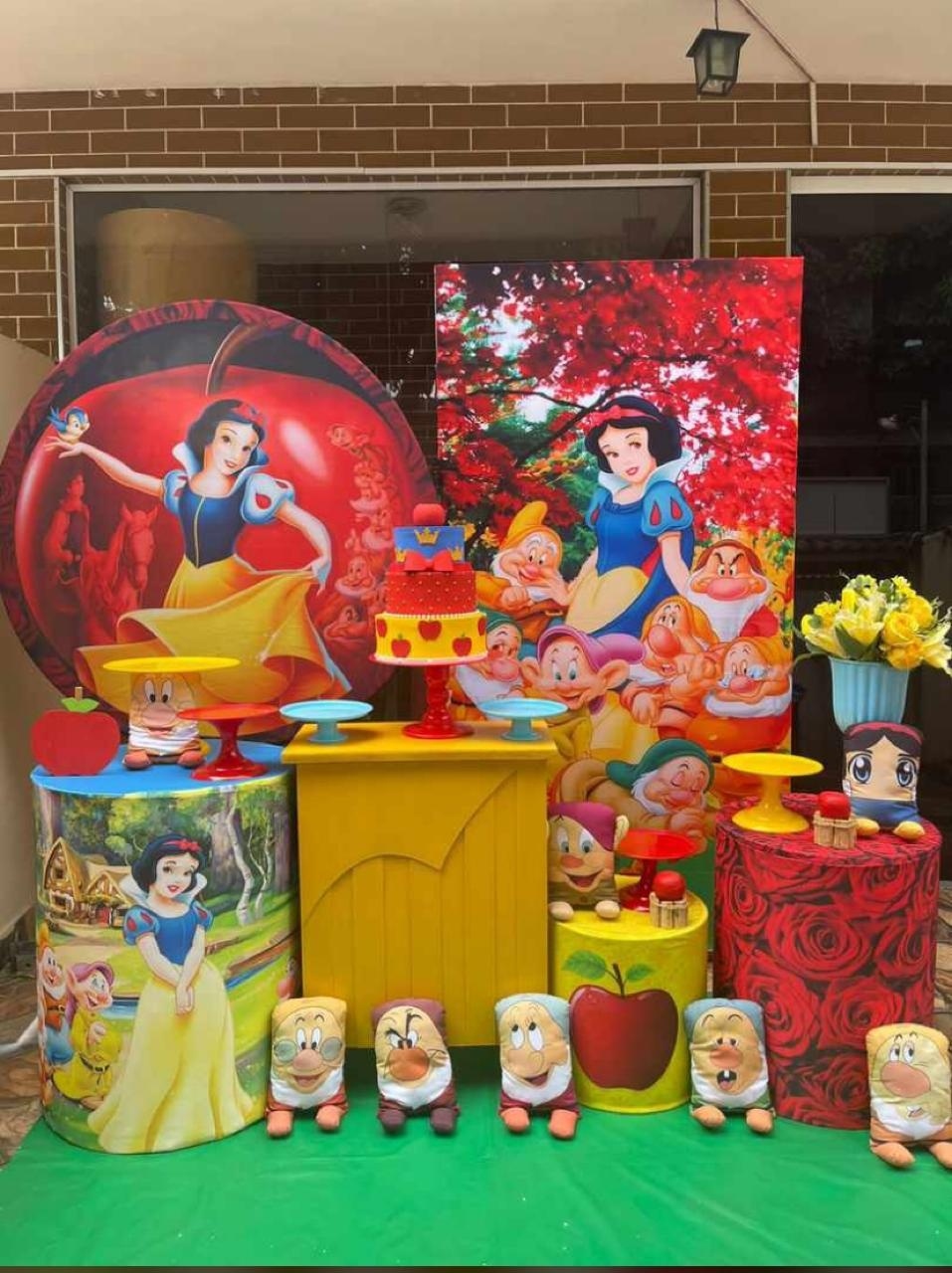 Branca de Neve - CARLOS HENRIQUES DE OLIVEIRA CRESPO 52601125