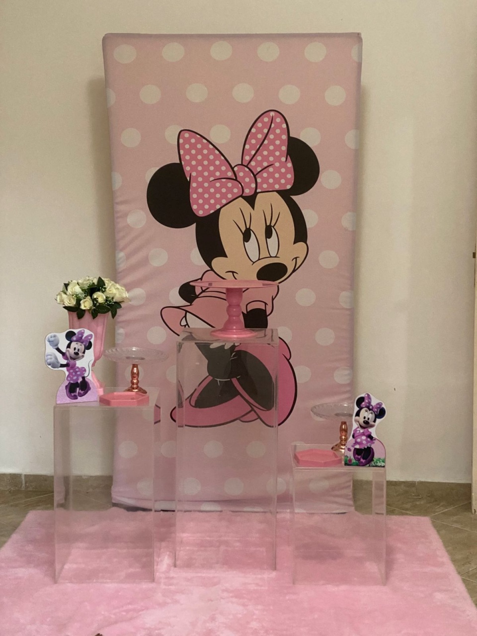 Minnie Rosa Com Cubos Transparentes - CARLOS HENRIQUES DE OLIVEIRA CRESPO 52601125