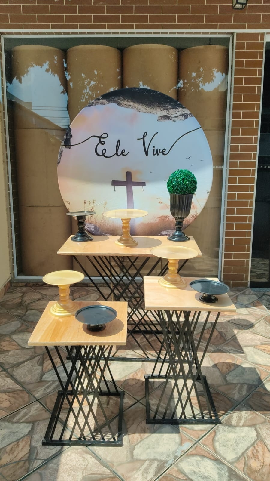 Ele Vive - CARLOS HENRIQUES DE OLIVEIRA CRESPO 52601125