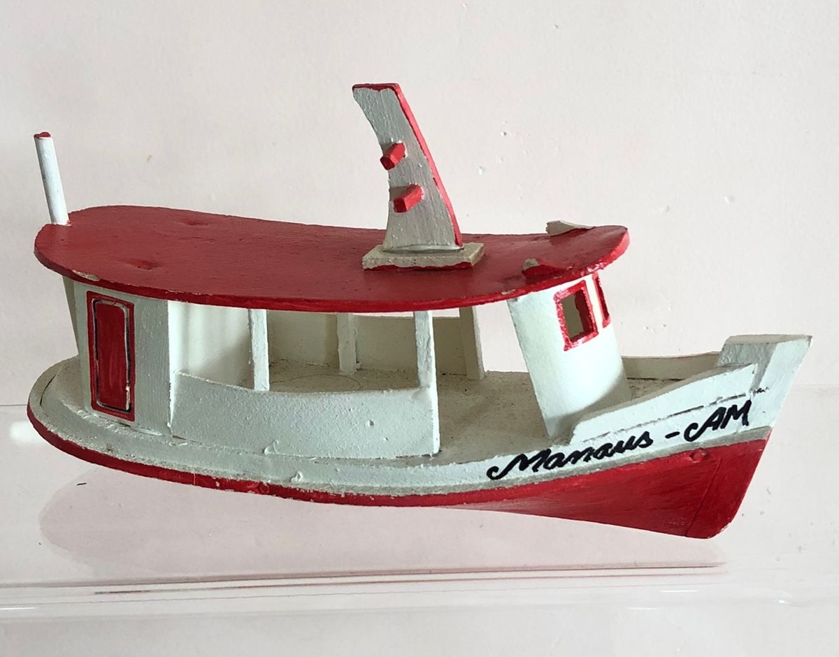 Barquinho Parintins Vermelho (18Cm) - Selminha Lokfest