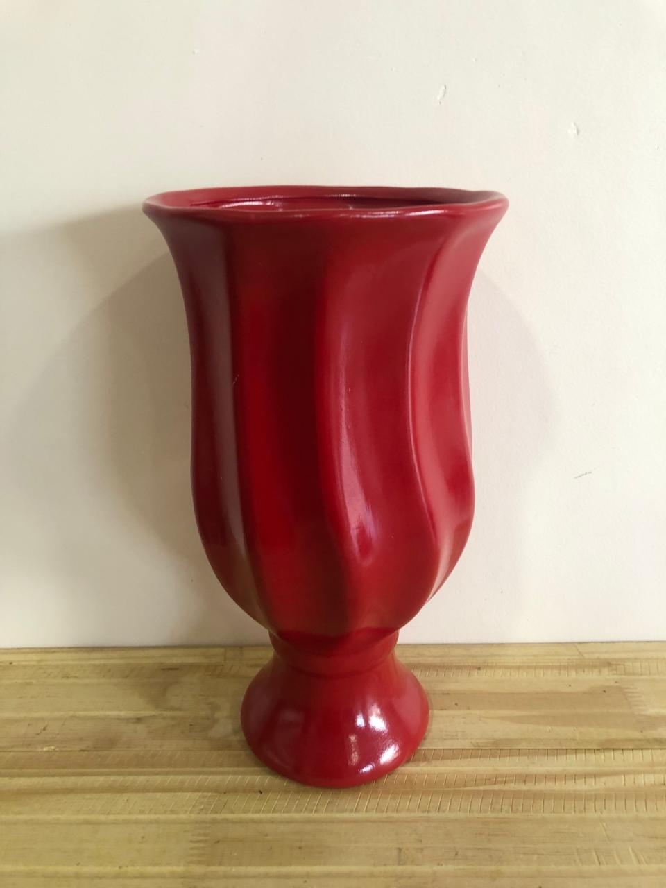 Vaso Torcido Cerâmica Vermelho (30Cm) - Selminha Lokfest