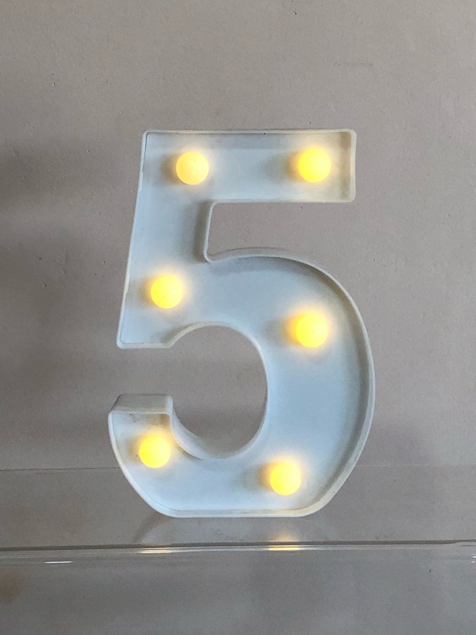 Luminária Número 5 Led  - Selminha Lokfest