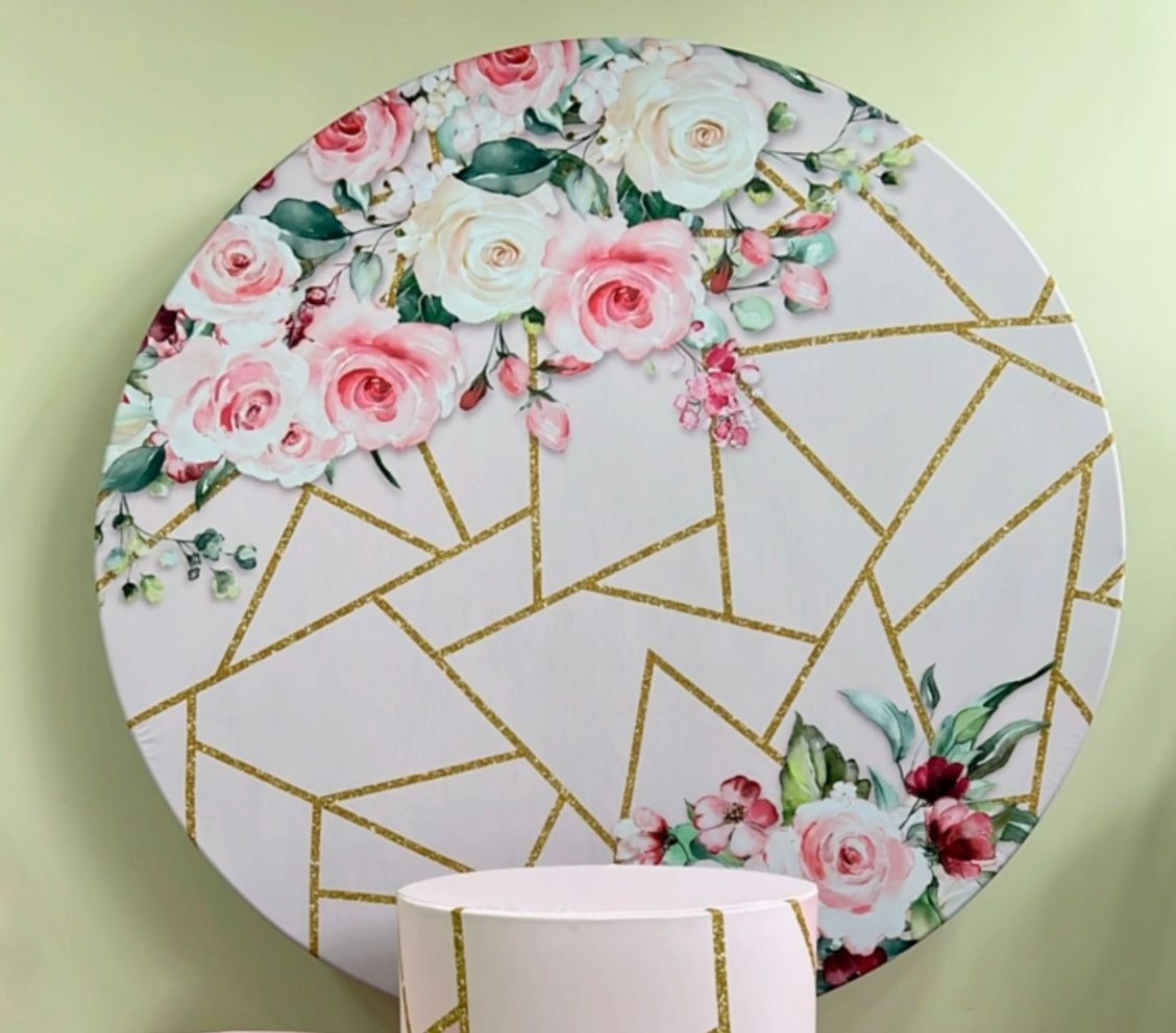 Capa Sublimada Painel Geométrico Floral Rosa C/ Dourado (1,50M) - Selminha Lokfest