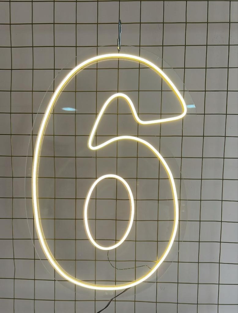 Numero 6 de Led Acrílico Branco Quente (60Cm) - Selminha Lokfest