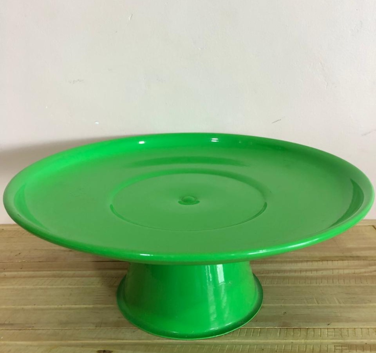 Bandeja Redonda de Alumínio Verde Neon G (29X12) - Selminha Lokfest
