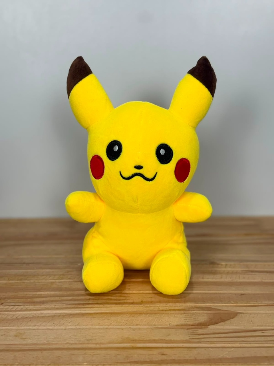 Pelúcia Pikachu Pokémon - Selminha Lokfest