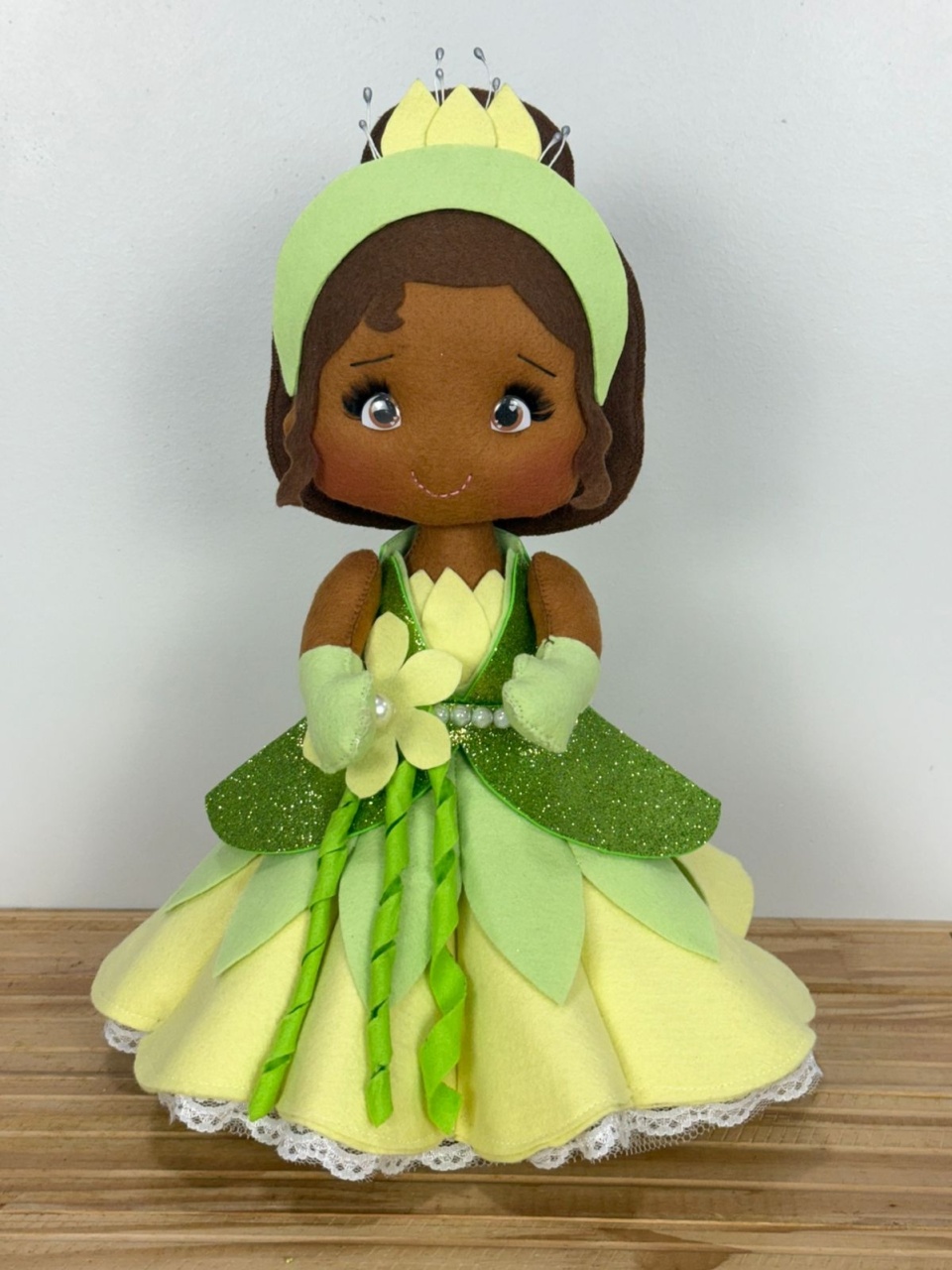 Boneca Princesa Tiana Feltro - Selminha Lokfest