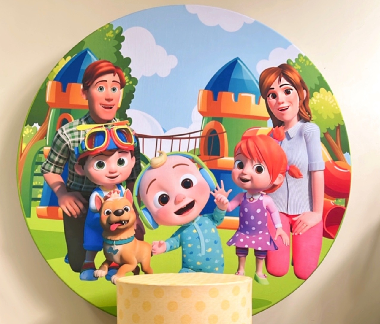 Capa Sublimada Painel Cocomelon (1,50M) - Selminha Lokfest