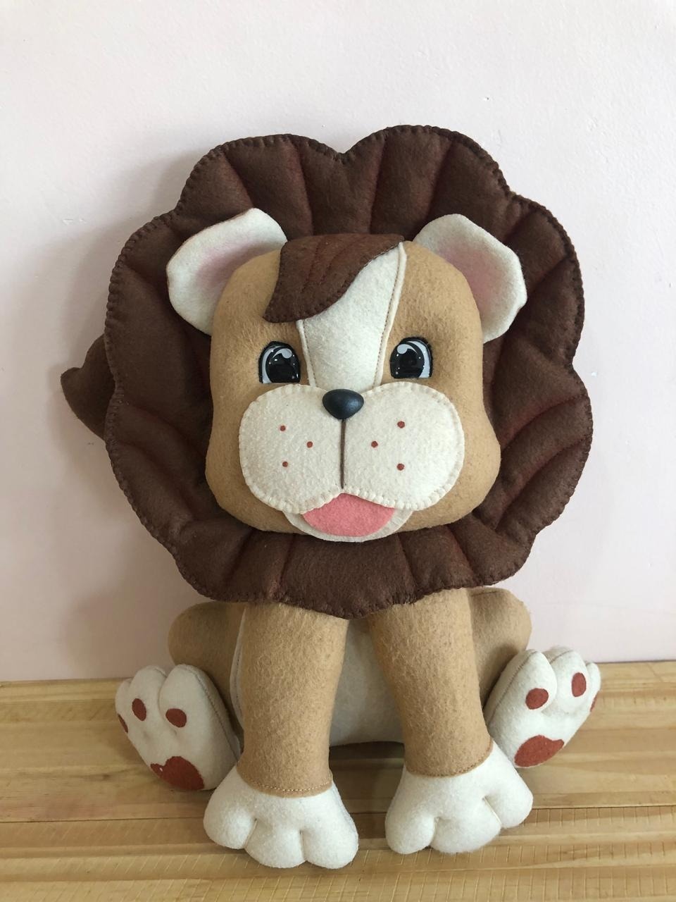 Leão Safari Feltro - Selminha Lokfest