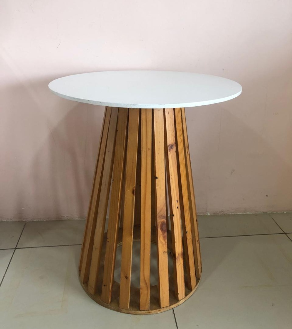 Mesa Cone Ripada Média - Selminha Lokfest