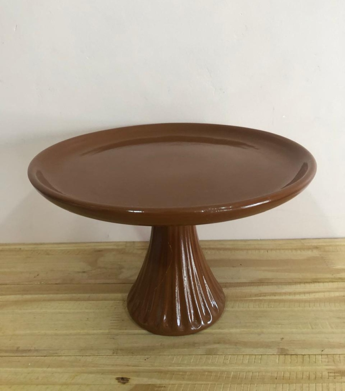 Bandeja Redonda Cerâmica Caramelo M (25X18) - Selminha Lokfest