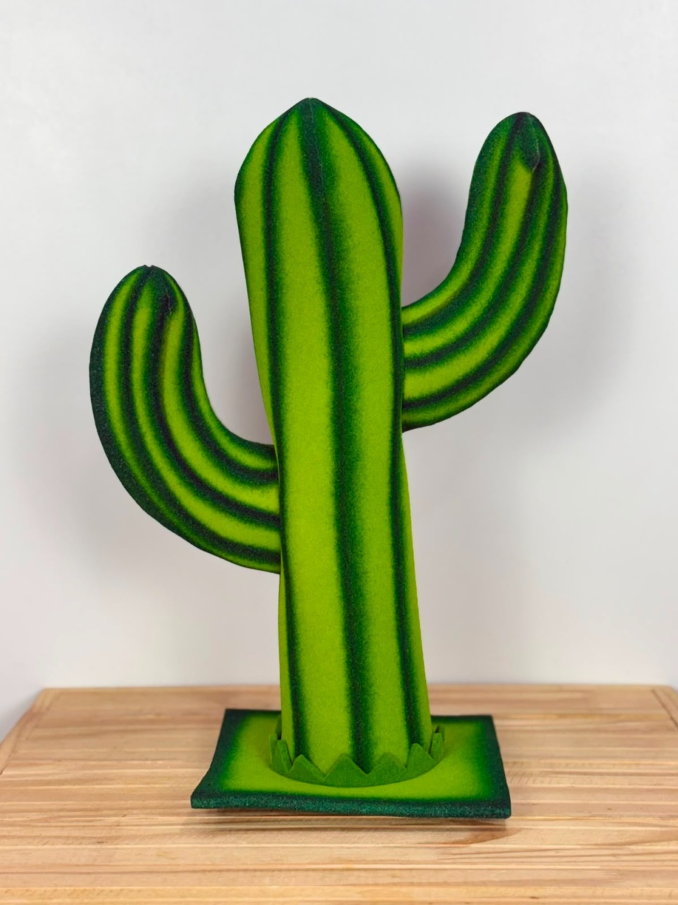 Cacto de Espuma Decorativo 3D (46Cm) - Selminha Lokfest