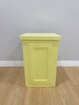 Mesa Quadrada Boiserie Pequena Amarela - imagem 1
