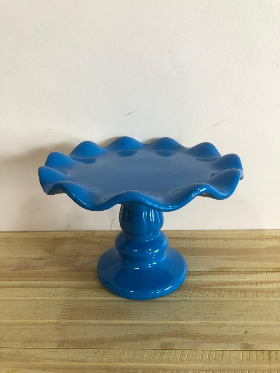 Bandeja Redonda Rendada Cerâmica Azul Celeste P (19X13) - Selminha Lokfest