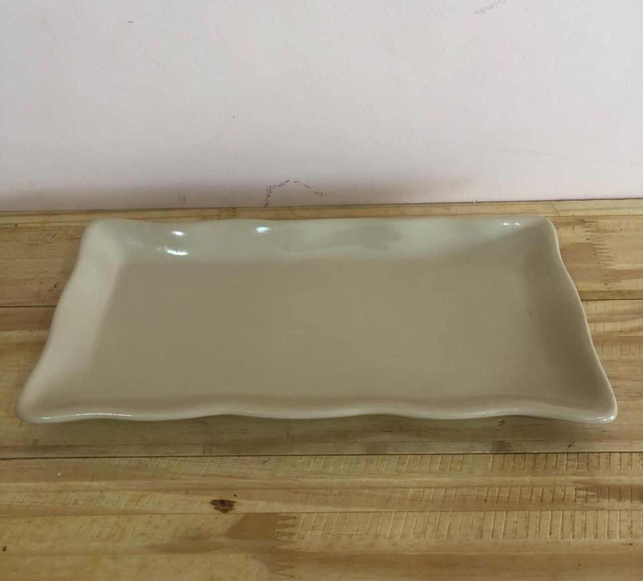 Bandeja Retangular Rendada de Cerâmica Bege (30Cm) - Selminha Lokfest