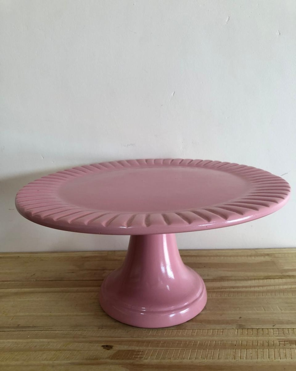 Bandeja Redonda Cerâmica Rosa G (29X12) - Selminha Lokfest
