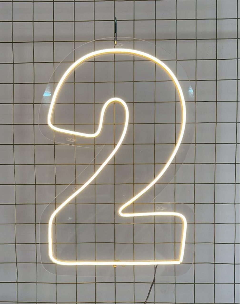Numero  2 de Led Acrílico Branco Quente (60Cm) - Selminha Lokfest