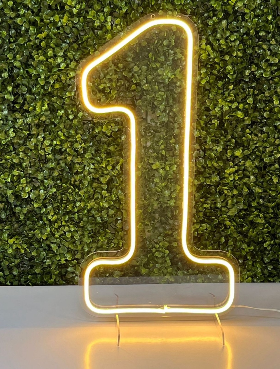 Número 1 Em Led Acrílico Branco Quente (50Cm) - Selminha Lokfest