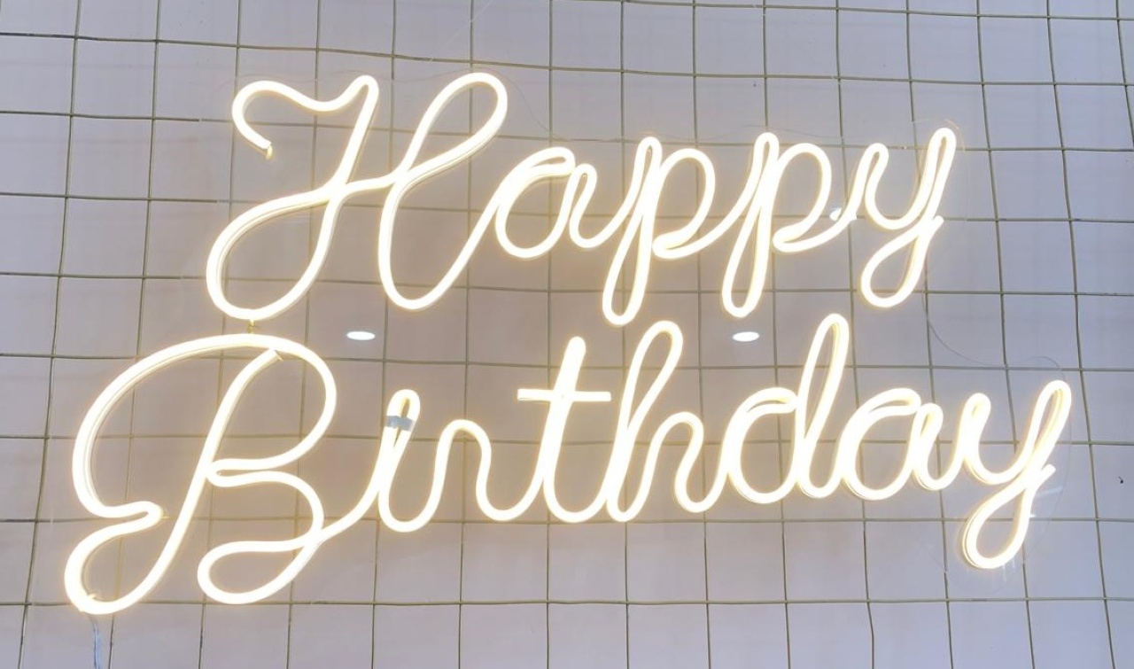Happy Birtdhay Led Branco Quente 3 (65Cm) - Selminha Lokfest
