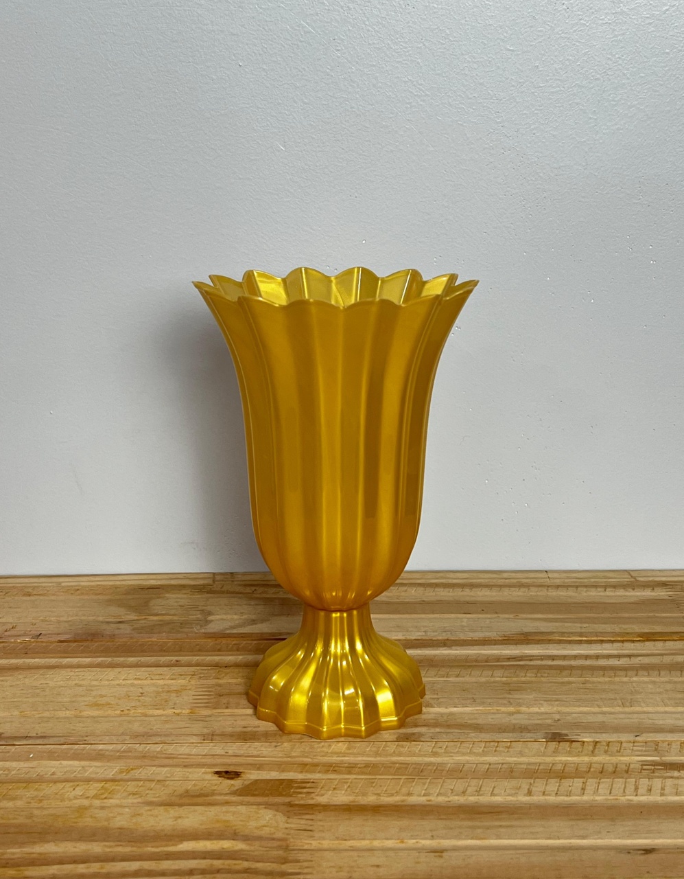 Vaso Popi Pequeno Dourado (18.5Cm) - Selminha Lokfest