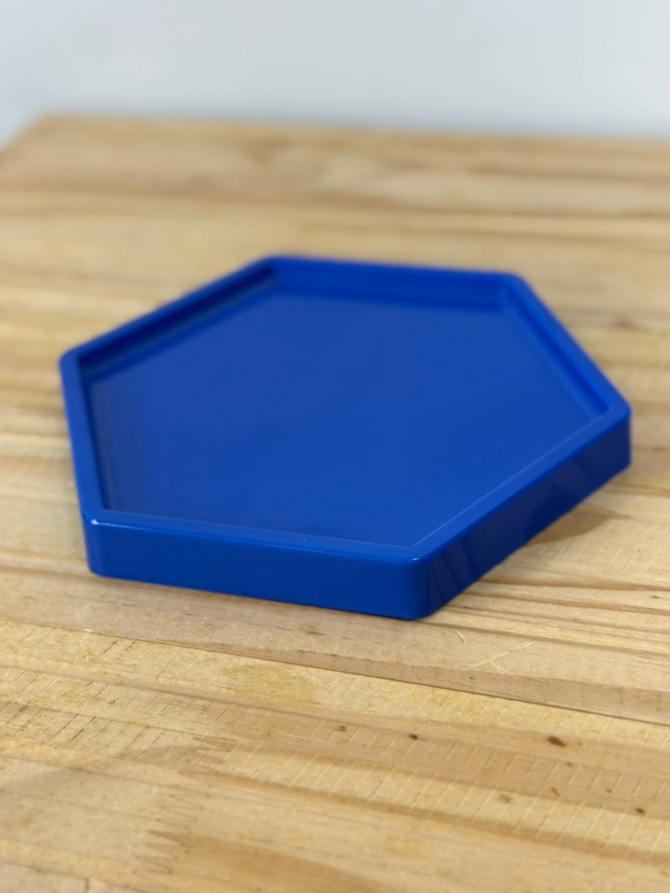 Bandeja Sextavada Plástica Azul Royal G (18X20) - Selminha Lokfest
