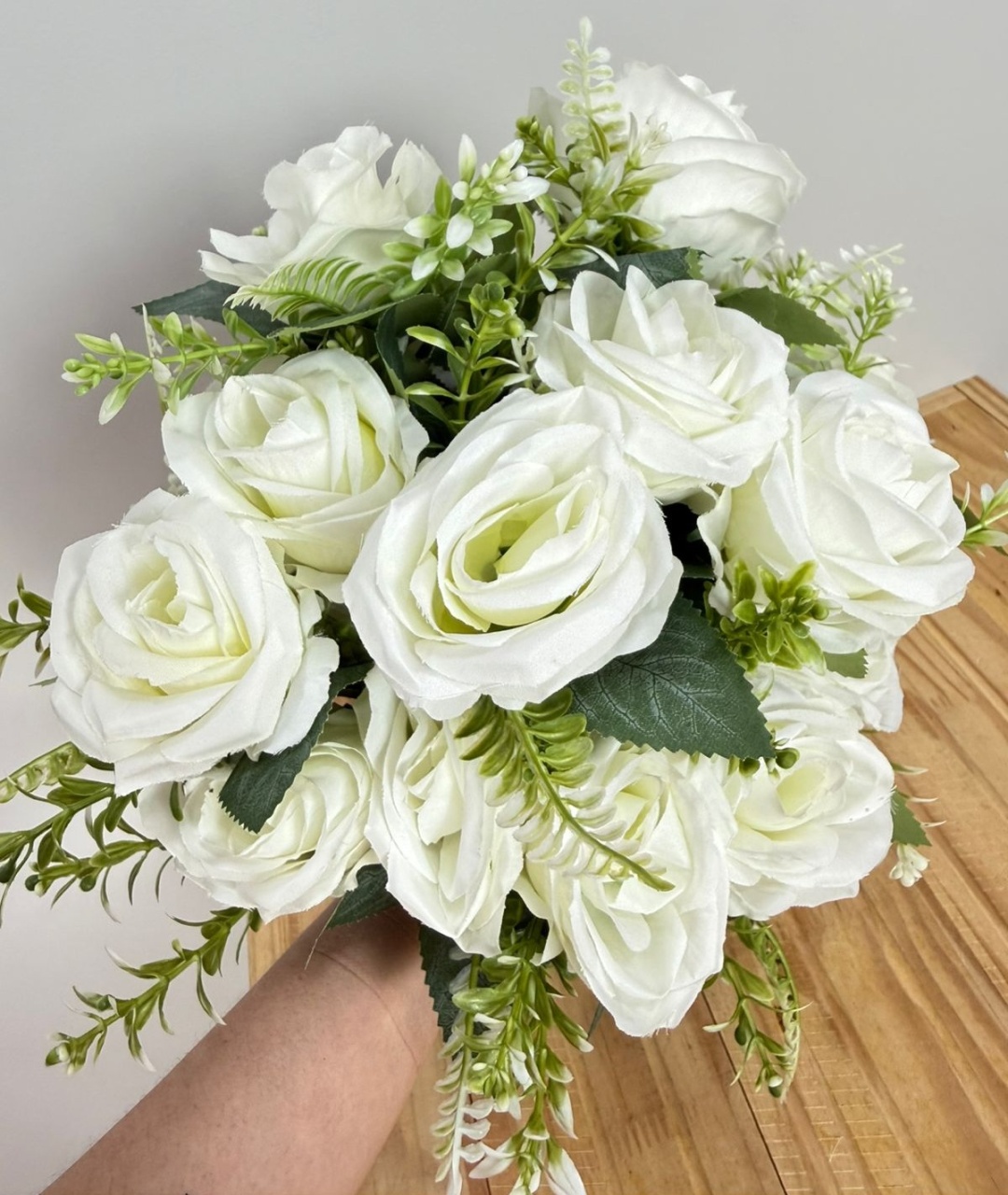 Buquê de Flores Brancas 01 - Selminha Lokfest