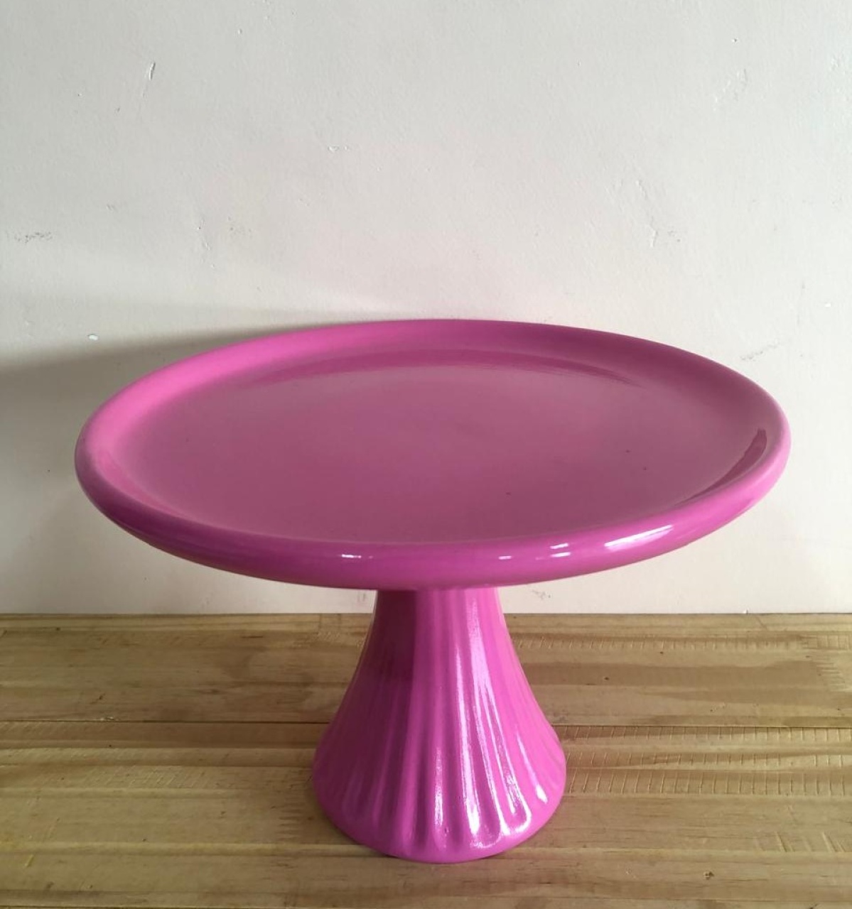 Bandeja Redonda Cerâmica Pink M (25X18) - Selminha Lokfest