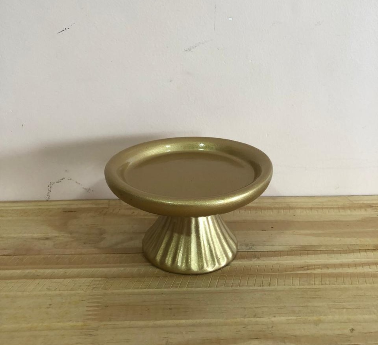 Bandeja Redonda Cerâmica Dourada Mini (12X7) - Selminha Lokfest