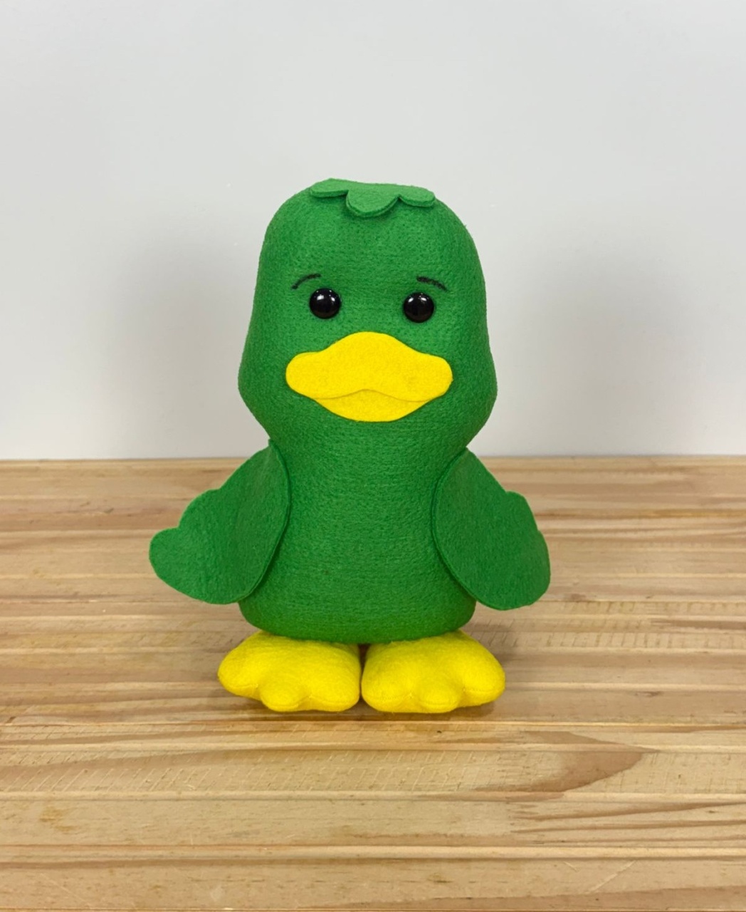Patinho Verde Feltro Bento E Totó (19Cm) - Selminha Lokfest