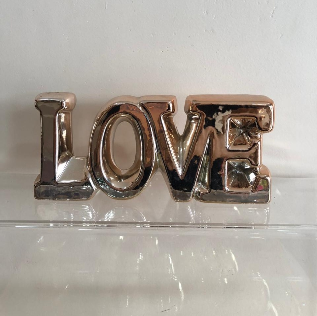 Palavra Love de Mesa Cerâmica Rosé (18Cm) - Selminha Lokfest