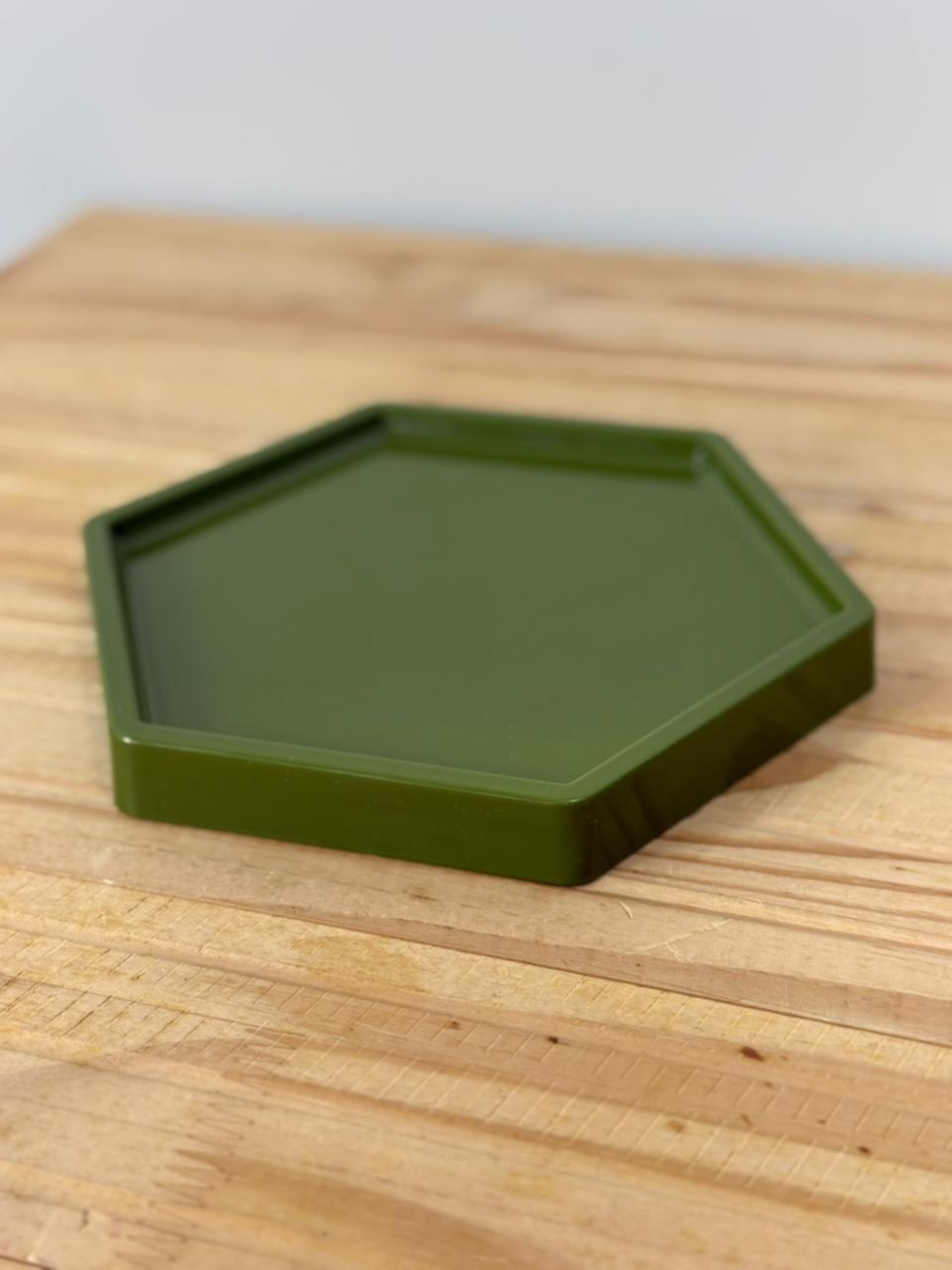 Bandeja Sextavada Plástica Verde Oliva G (18X20) - Selminha Lokfest