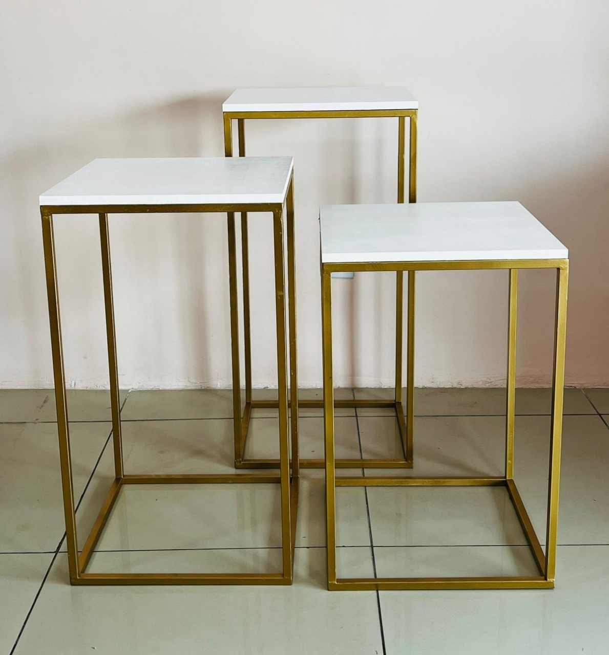Trio Mesas de Ferro Dourada Quadrada (G 80X40) (M 70X40) (P 60X40)) - Selminha Lokfest