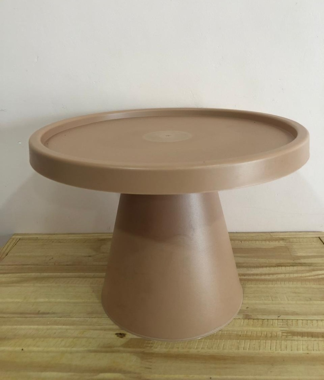 Bandeja Redonda Plástica Cone Caramelo (28X20) - Selminha Lokfest