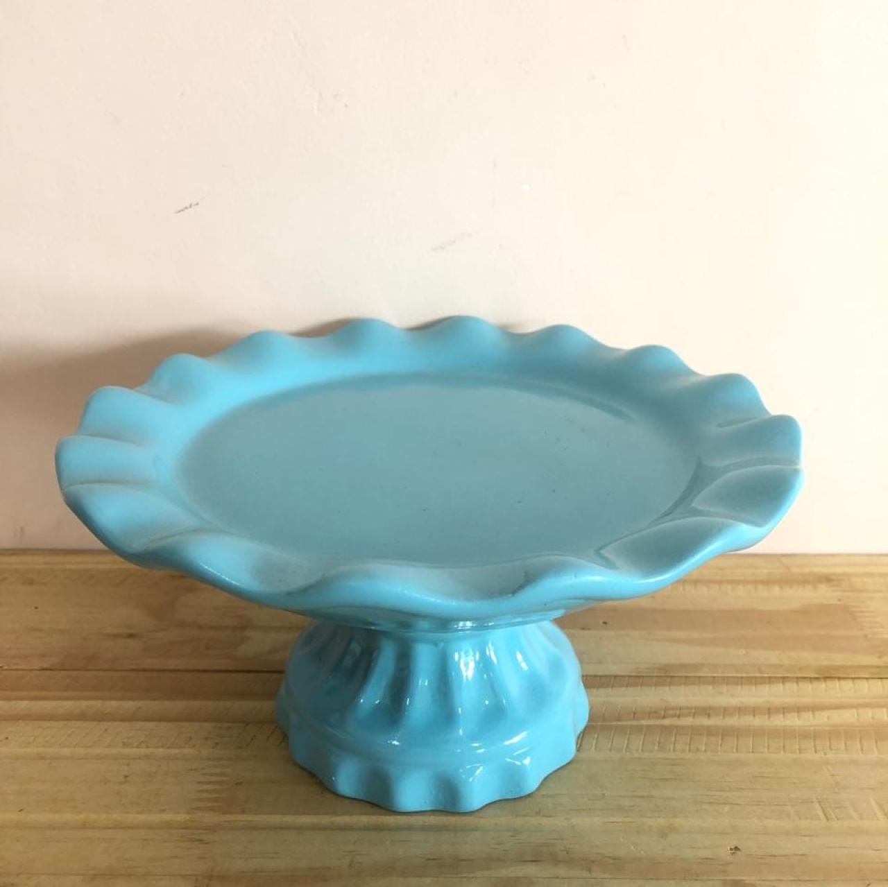Bandeja Redonda Rendada Cerâmica Azul Bebê M (23X11) - Selminha Lokfest