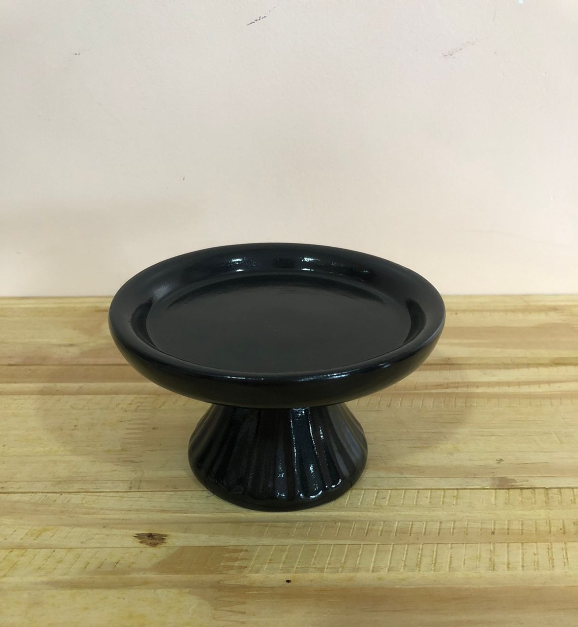 Bandeja Redonda Cerâmica Preta Mini (12X7) - Selminha Lokfest