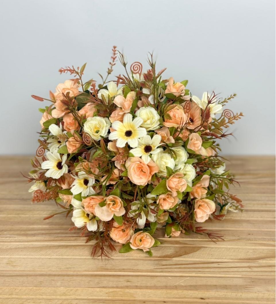  Buquê de Flores (Salmão E Bege) - Selminha Lokfest