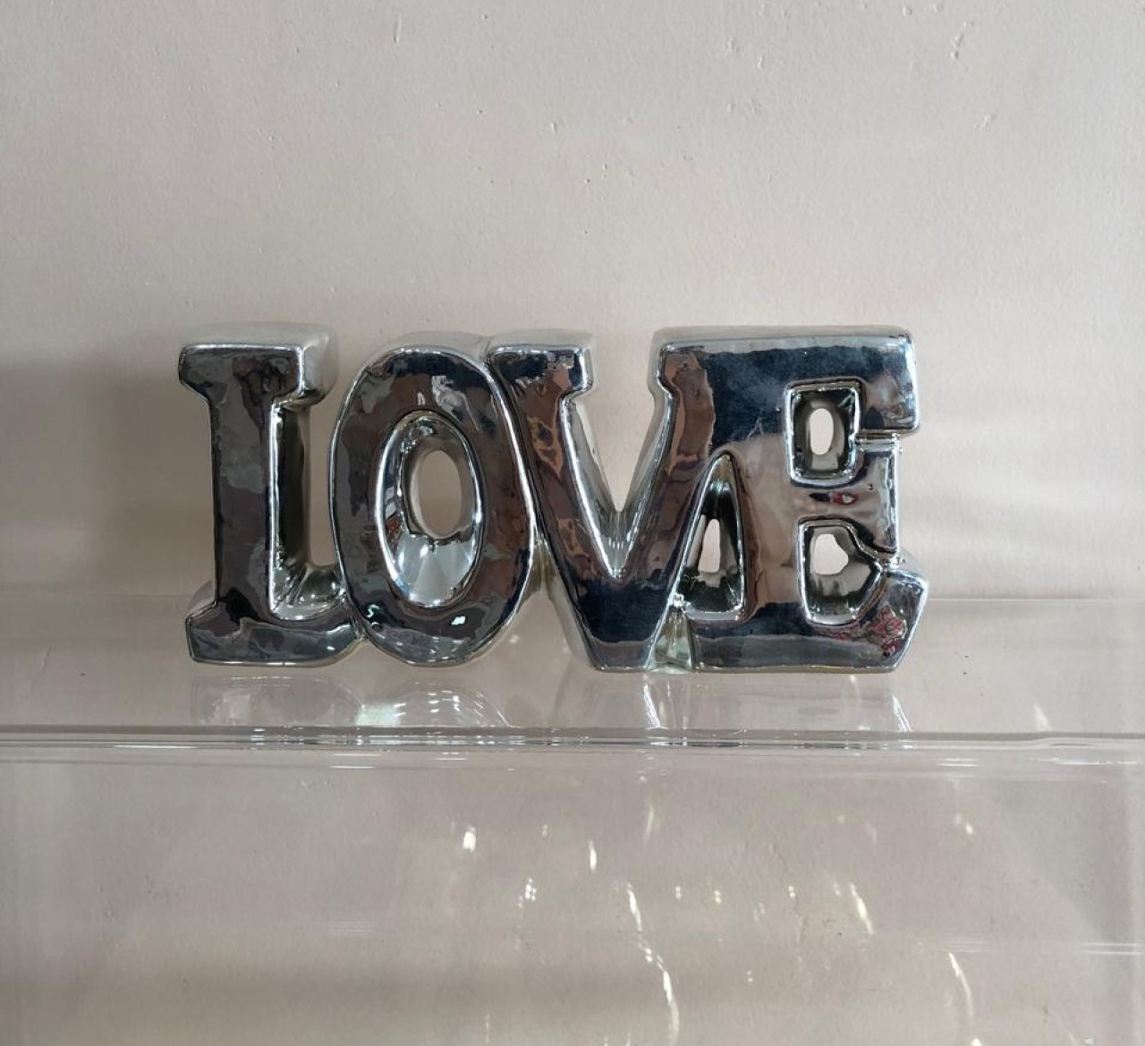 Palavra Love de Mesa Cerâmica Prata (18Cm) - Selminha Lokfest