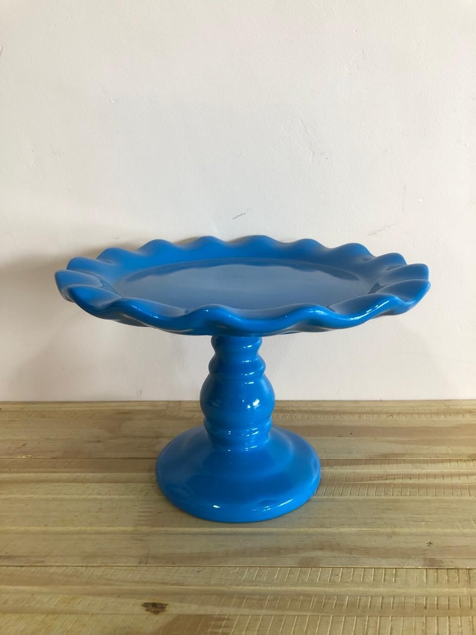 Bandeja Redonda Rendada Cerâmica Azul Celeste M (21X14) - Selminha Lokfest