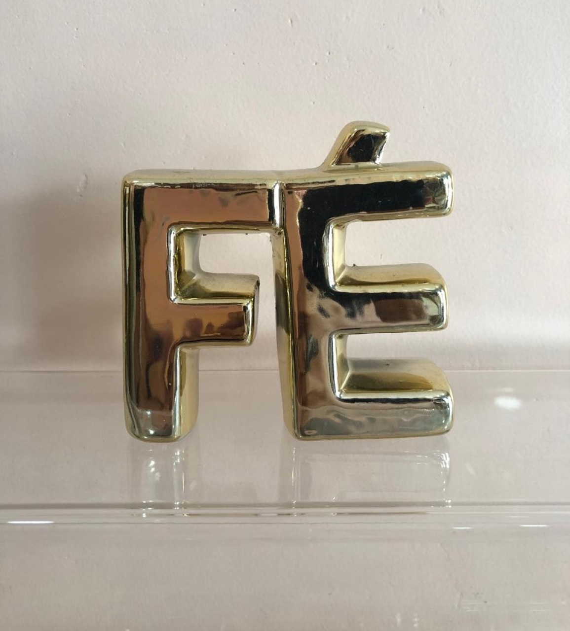 Palavra Fé de Mesa Cerâmica Dourado - Selminha Lokfest
